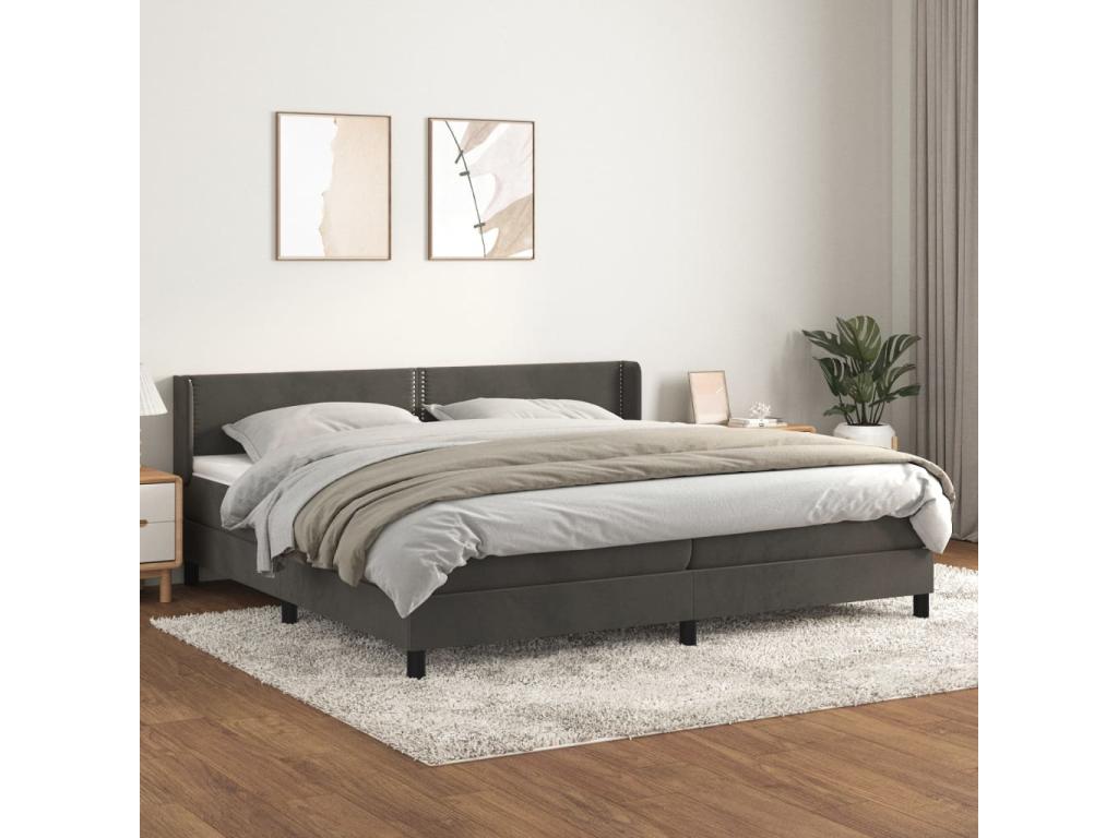 Cama