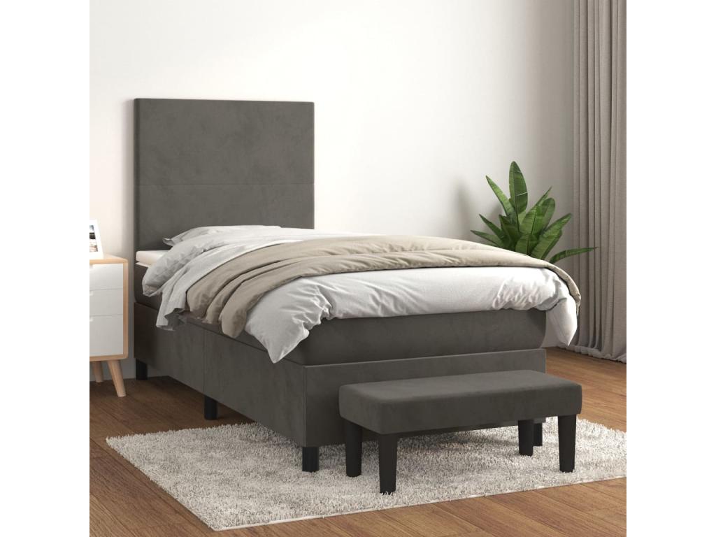 Cama