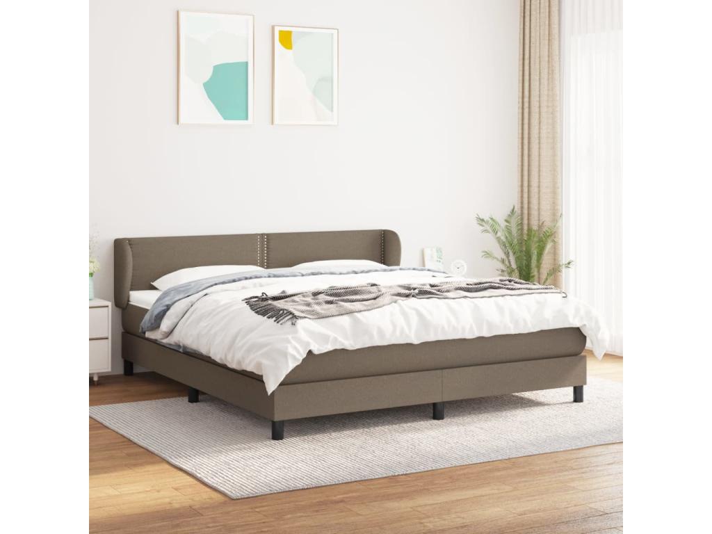 Cama